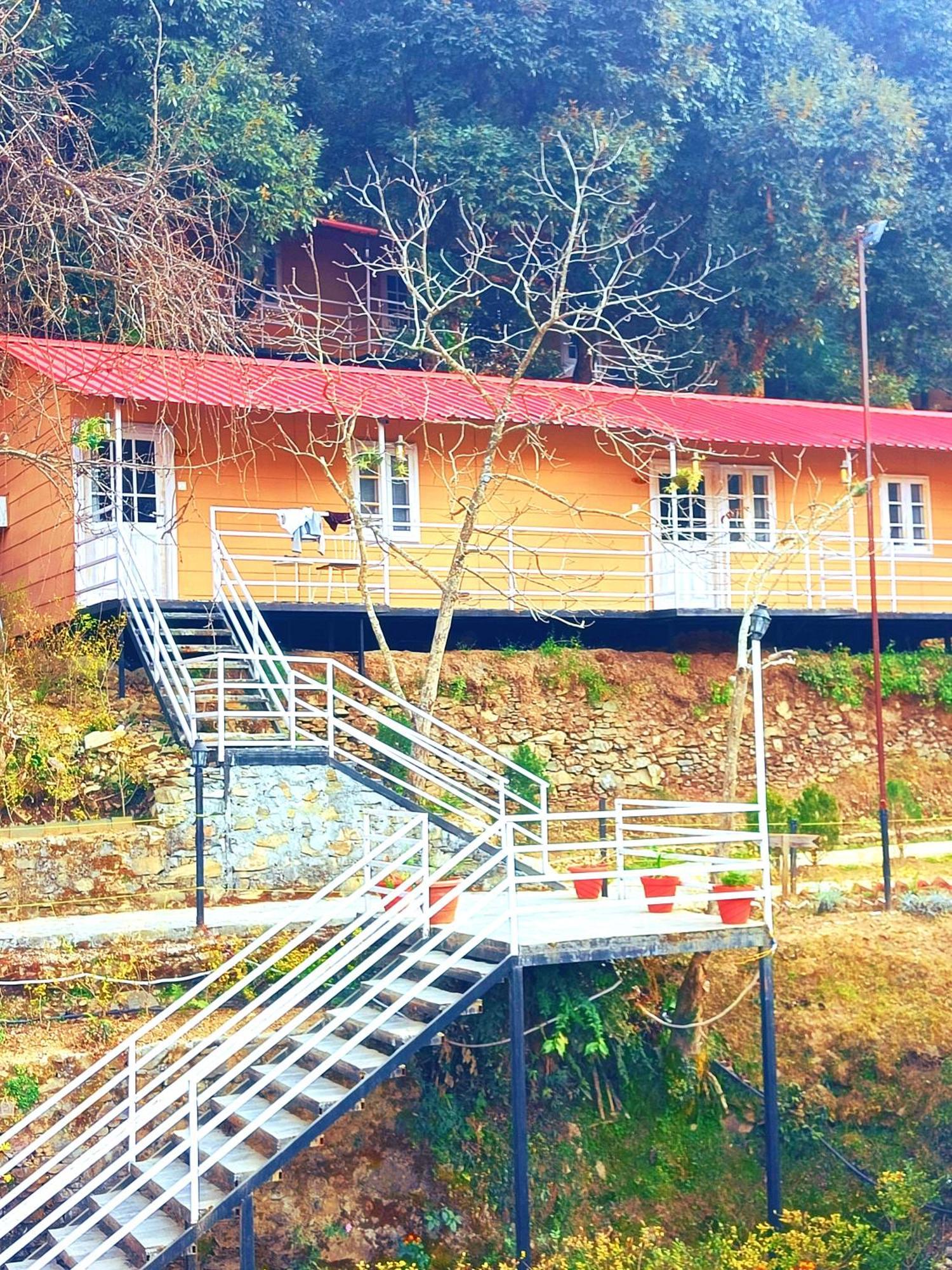 Aaroham Resort Shimla ! Luxury Cottage By Aamod Group Kültér fotó